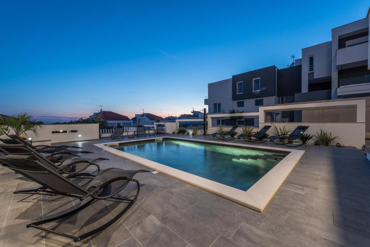 Villa Magnifica Apartments With Pool Novalja Exterior photo